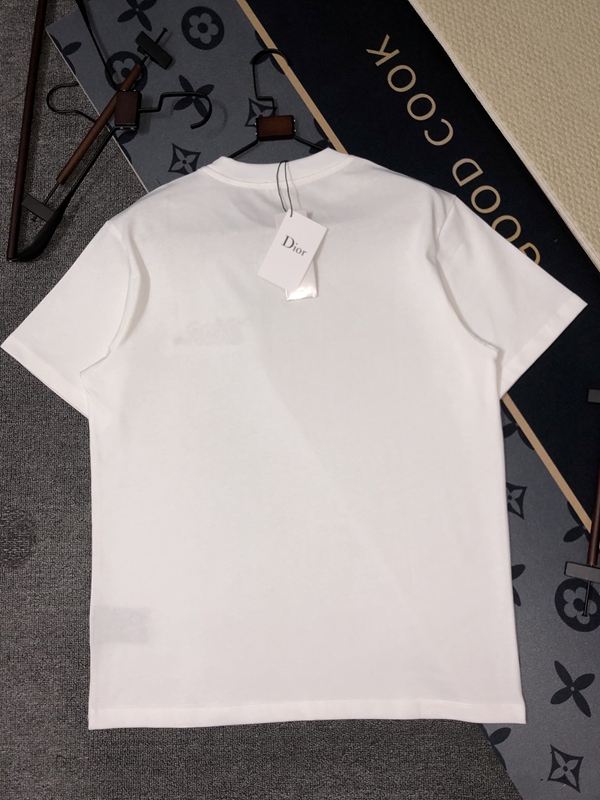 ブランドTシャツ角部分ディテール